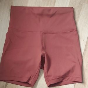 Wunder Train shorts